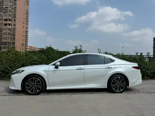 Toyota Camry — Фото автомобиля 4