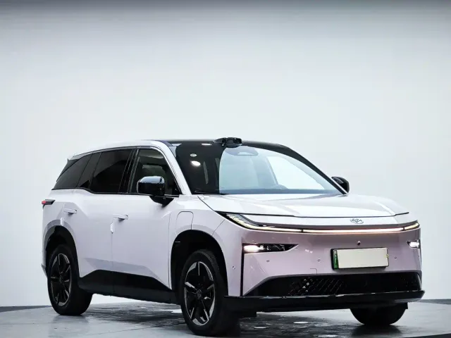 Toyota BoZhi 3X — Фото автомобиля 21