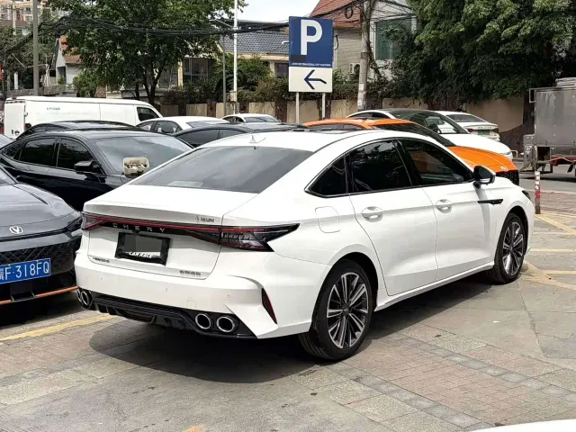 Chery Arrizo 8 — Фото автомобиля 14