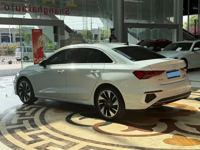 Audi A3 — Фото автомобиля 2