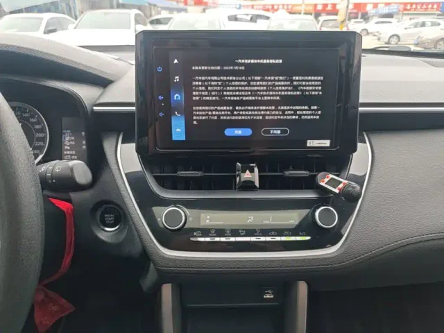 Toyota Corolla Cross — Фото автомобиля 12