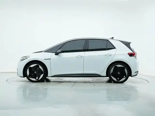 Volkswagen ID.3 — Фото автомобиля 6