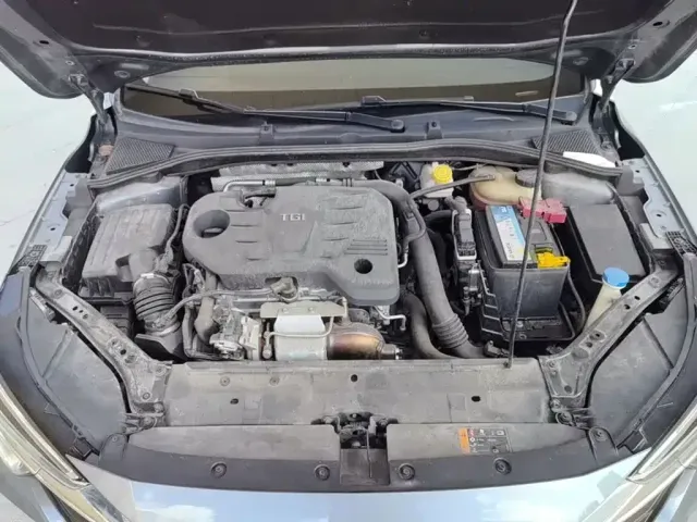 Roewe i6 MAX — Фото автомобиля 15
