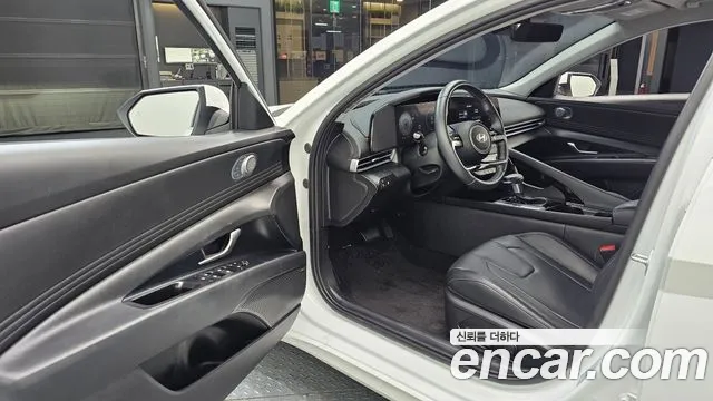 Hyundai Avante — Фото автомобиля 15
