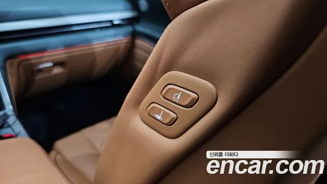 Genesis GV80 2.5T Бензин AWD — Фото автомобиля 30