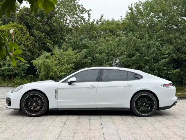 Porsche Panamera — Фото автомобиля 4