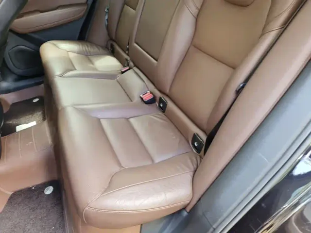 Volvo XC60 — Фото автомобиля 12