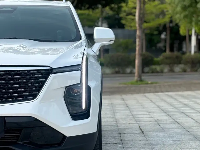 Cadillac XT4 — Фото автомобиля 7