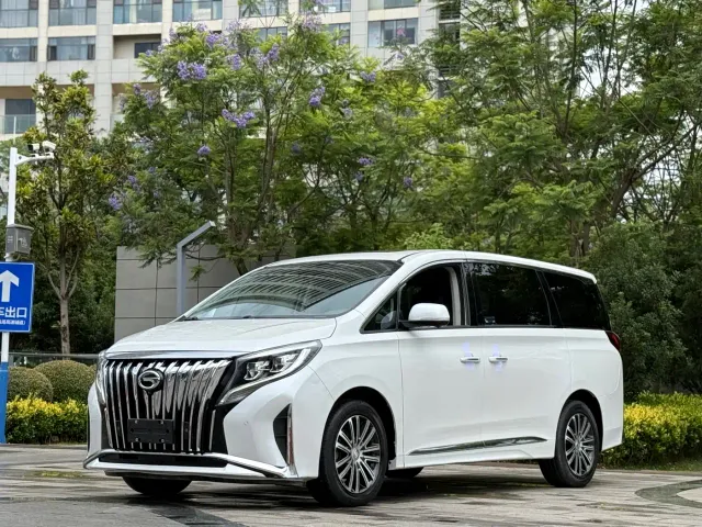 Фотография автомобиля — GAC Trumpchi M8
