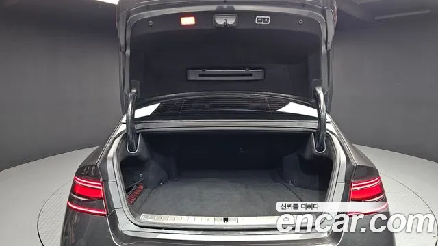 Genesis G90 — Фото автомобиля 20
