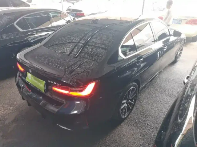 BMW 3 Series — Фото автомобиля 6