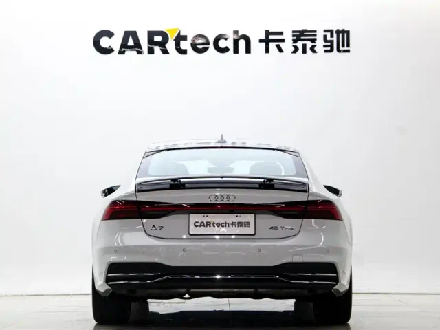 Audi A7 — Фото автомобиля 6
