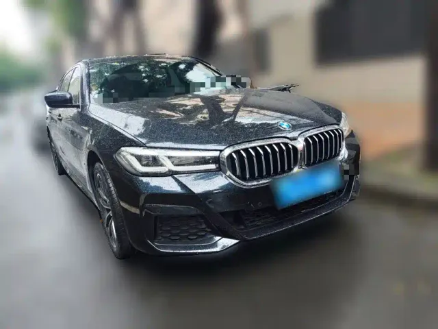 BMW 5 Series — Фото автомобиля 23