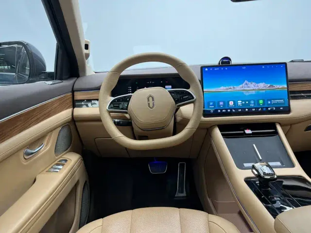 Aito M7 — Фото автомобиля 22