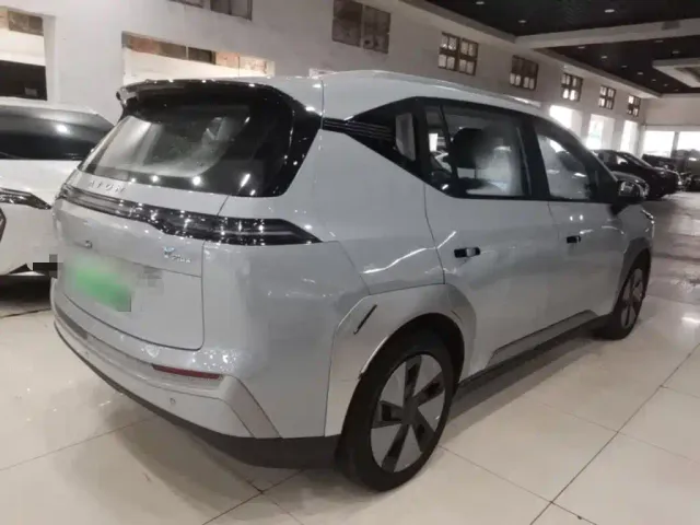 GAC Aion Y — Фото автомобиля 4