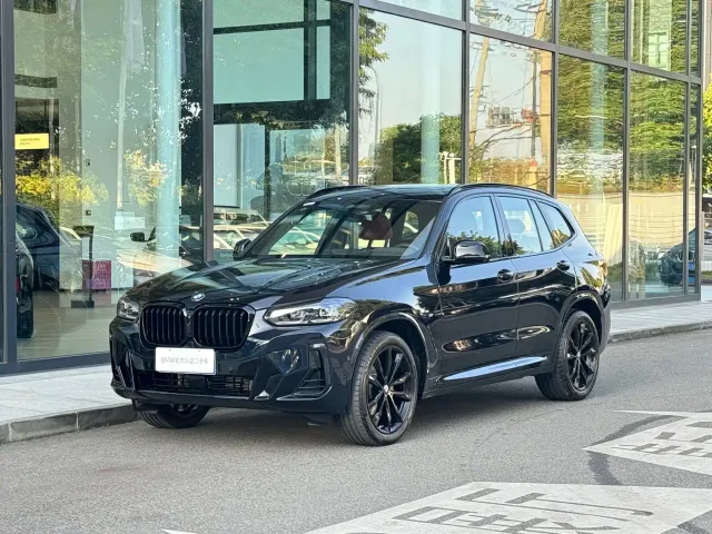 Фотография автомобиля — BMW X3