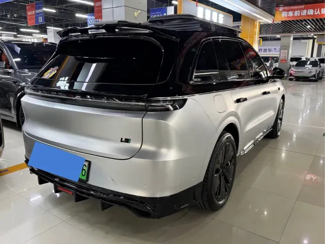 Li Auto L6 — Фото автомобиля 12