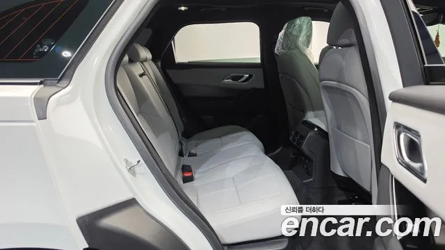 Land Rover Range Rover Velar — Фото автомобиля 11
