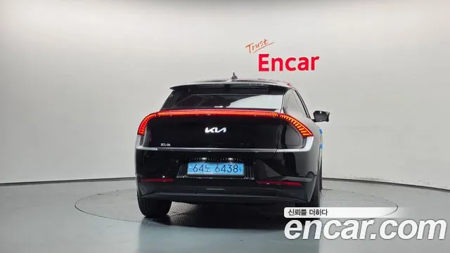 Kia EV6 — Фото автомобиля 4
