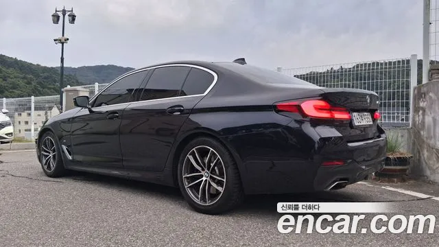 BMW 5 Series G30 — Фото автомобиля 2