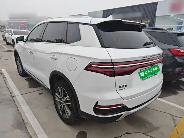 BYD Song Pro — Фото автомобиля 4
