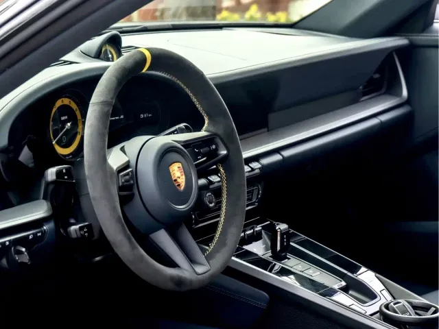 Porsche 911 — Фото автомобиля 13