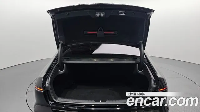 Hyundai Grandeur GN7 — Фото автомобиля 30