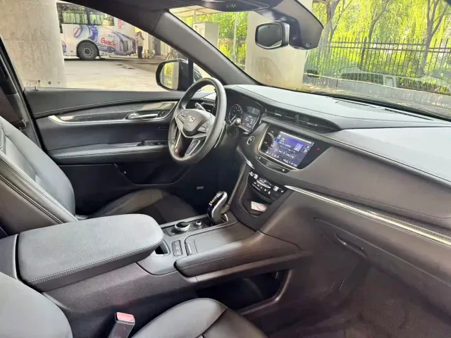 Cadillac XT5 — Фото автомобиля 10