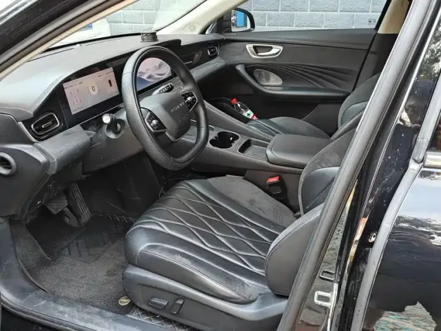 Roewe D7 — Фото автомобиля 20