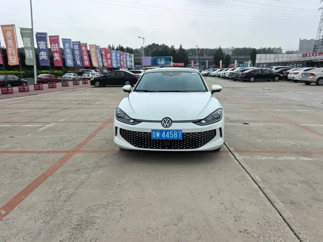Volkswagen Lamando — Фото автомобиля 2