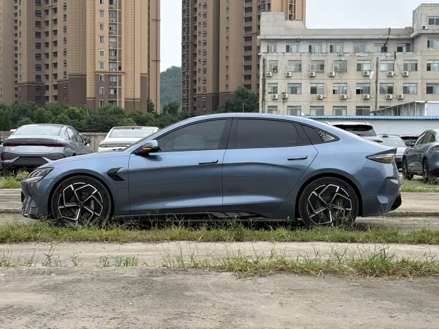 BYD Seal — Фото автомобиля 8