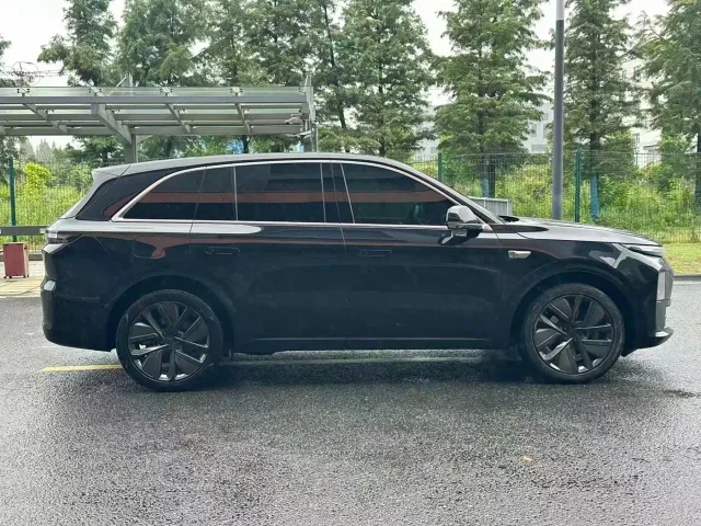 Li Auto L6 — Фото автомобиля 26