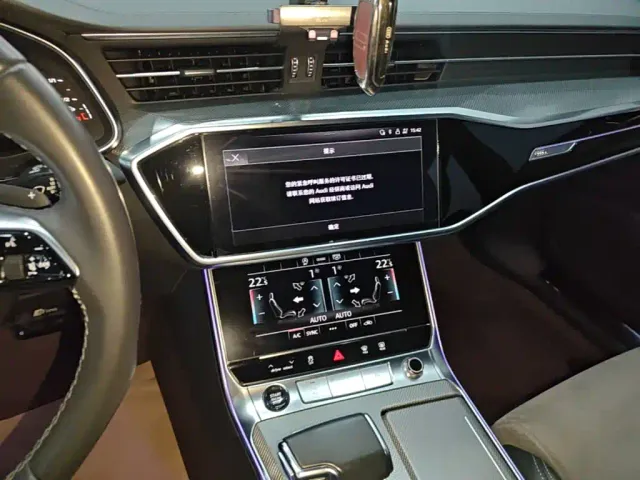 Audi A6L — Фото автомобиля 12
