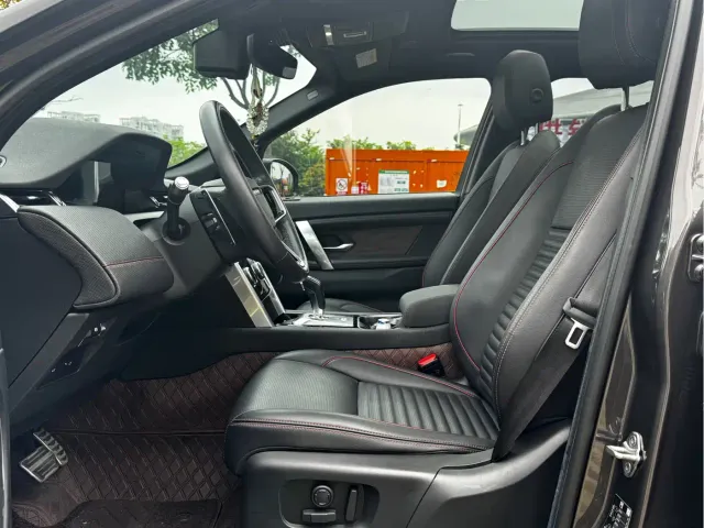 Land Rover Discovery Sport — Фото автомобиля 12