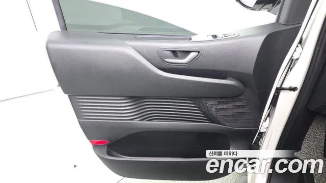 Hyundai Staria — Фото автомобиля 14