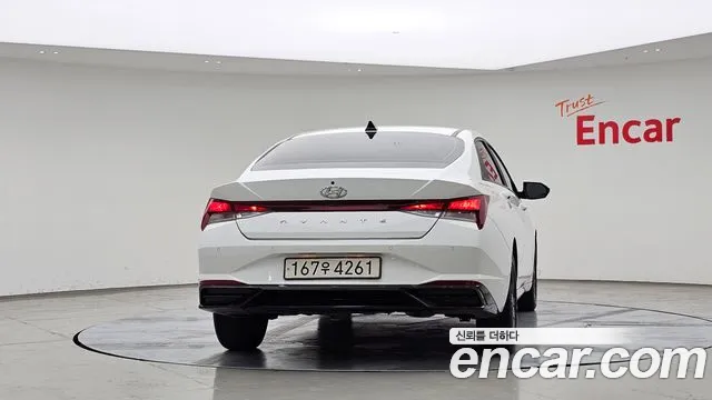 Hyundai AVANTE Avante (CN7) — Фото автомобиля 4