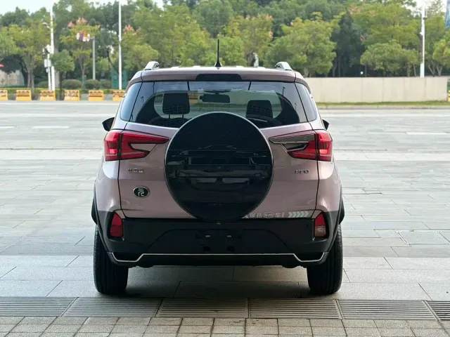 BYD Yuan Pro — Фото автомобиля 7