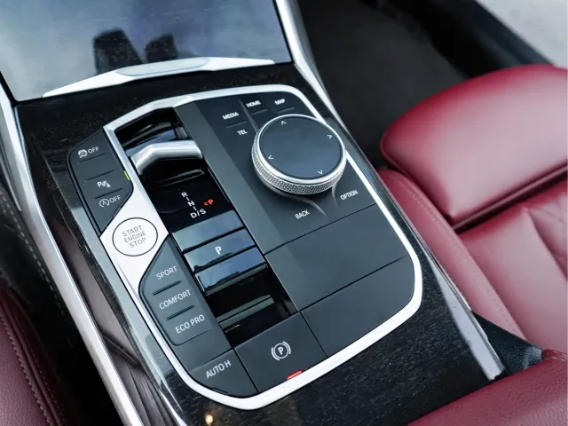 BMW 3 Series — Фото автомобиля 12