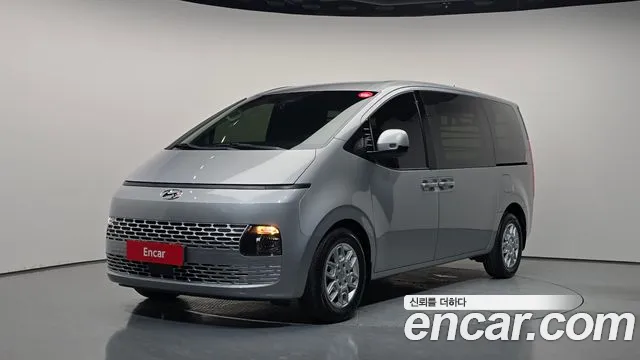 Фотография автомобиля — Hyundai Staria