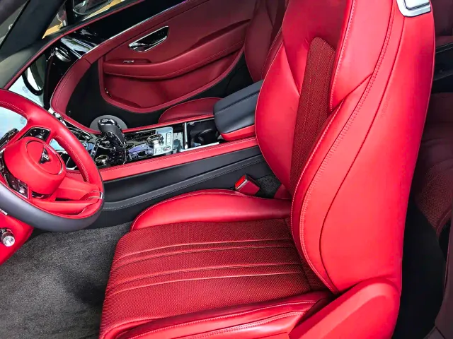 Bentley Continental Plug-in Hybrid — Фото автомобиля 4