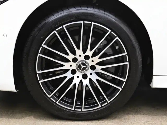 Mercedes-Benz C-Class — Фото автомобиля 25
