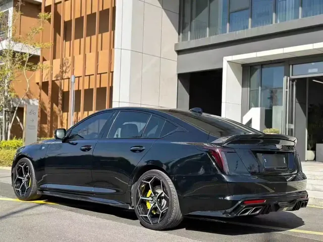 Cadillac Cadillac CT5 2025 Model 28T Urban Sport Edition — Фото автомобиля 9