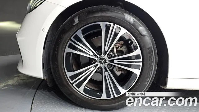Mercedes-Benz E-Class W214 — Фото автомобиля 5