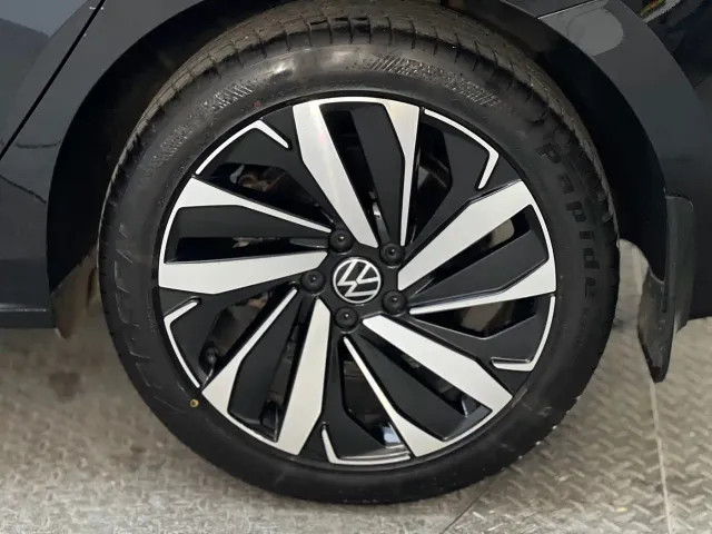 Volkswagen Passat — Фото автомобиля 22