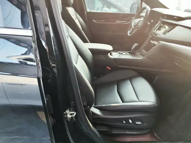 Cadillac XT5 — Фото автомобиля 24