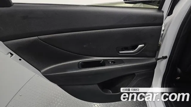 Hyundai Avante CN7 — Фото автомобиля 14