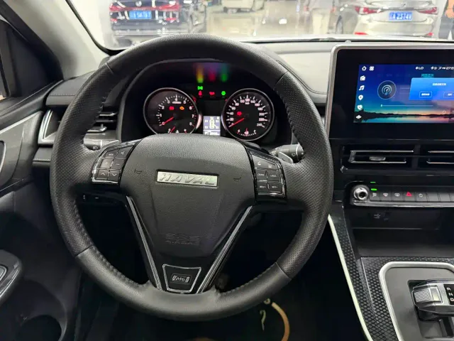 Haval M6 — Фото автомобиля 15