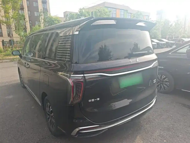 Hongqi HQ9 PHEV — Фото автомобиля 4