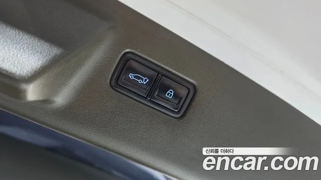 Hyundai Santa Fe — Фото автомобиля 22