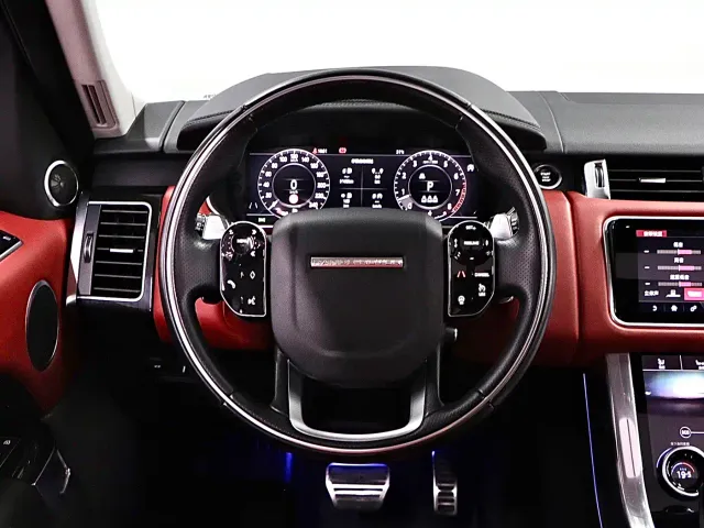 Land Rover Range Rover Sport — Фото автомобиля 10